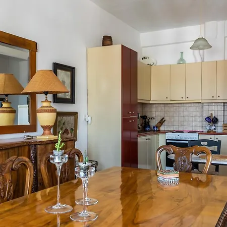 Apartment Drosia